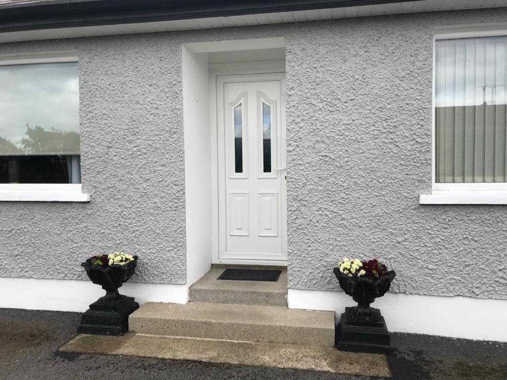 Kilkeel Bungalow - The Perfect Place To Stay ภายนอก รูปภาพ